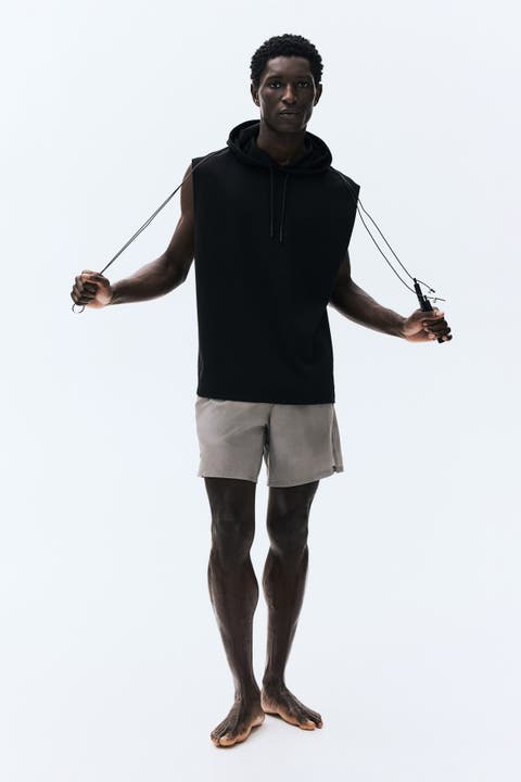 Regular Fit Sleeveless Sports Hoodie With Drymove