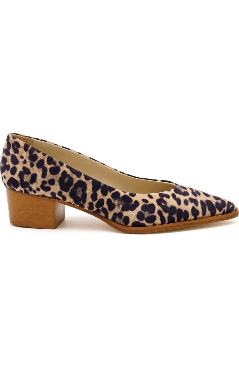 Amalfi by Rangoni Pacifico Pointed Toe Pump, Alternate, color, Leo All Over