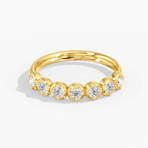 Aura Round Frame Lab Diamond Band in 14K