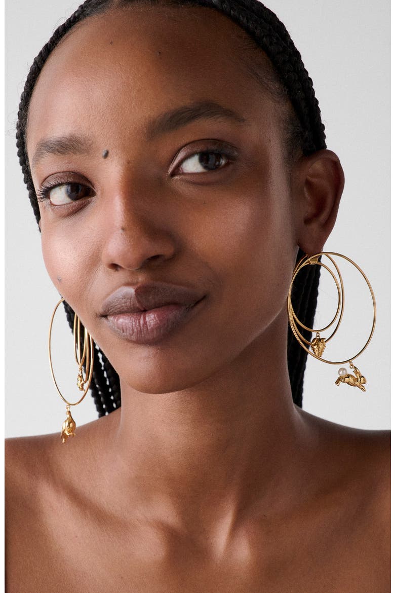 bunny & strawberry charm hoop earrings, Alternate, color, GOLD MULTI