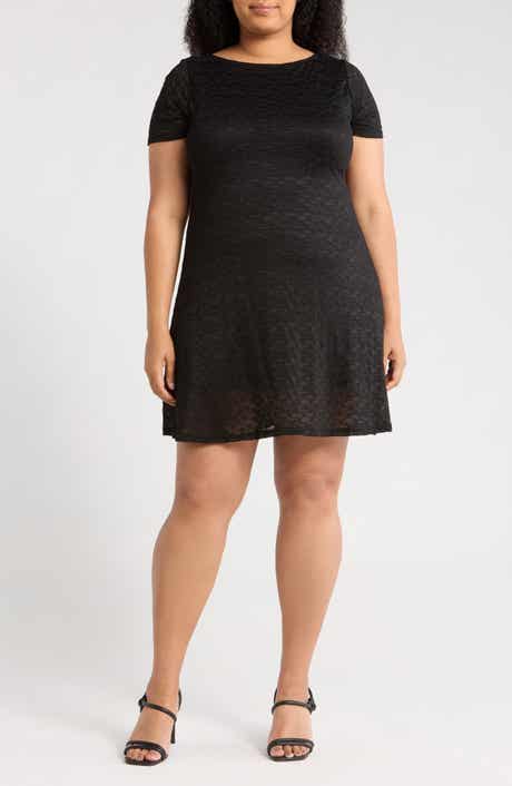 Short Sleeve Lace Trapeze Dress