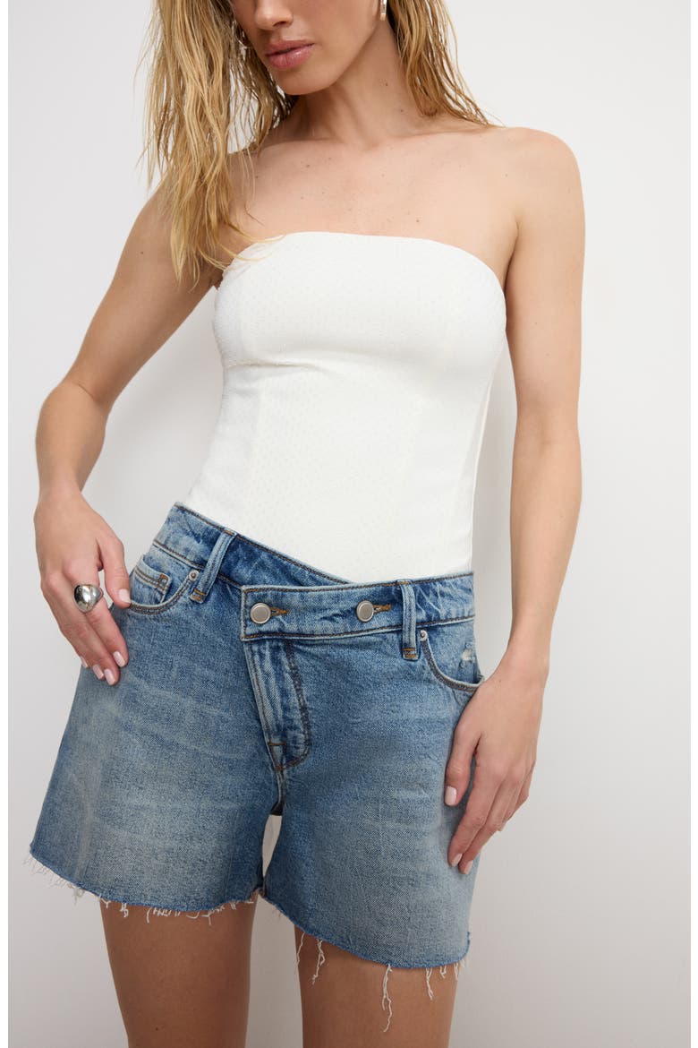 Good Girlfriend Raw Hem Crossover Waist Denim Shorts, Alternate, color, INDIGO804