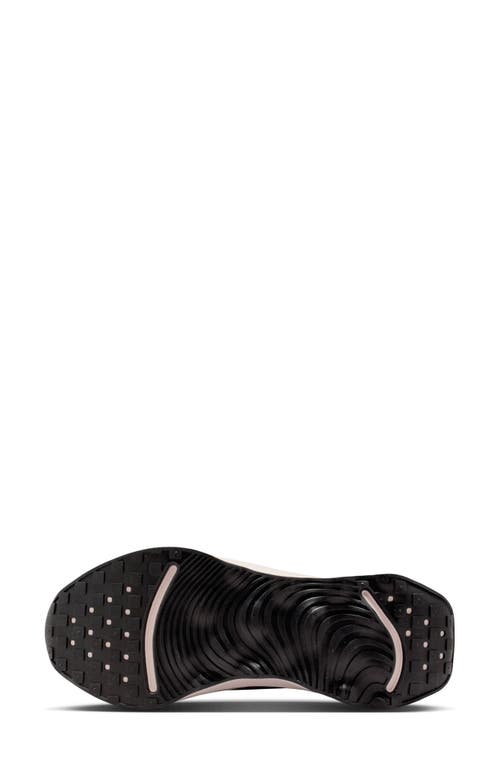 Nike Motiva Se Walking Sneaker In Black