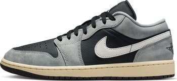 Nike Air Jordan 1 Low SE Sneaker