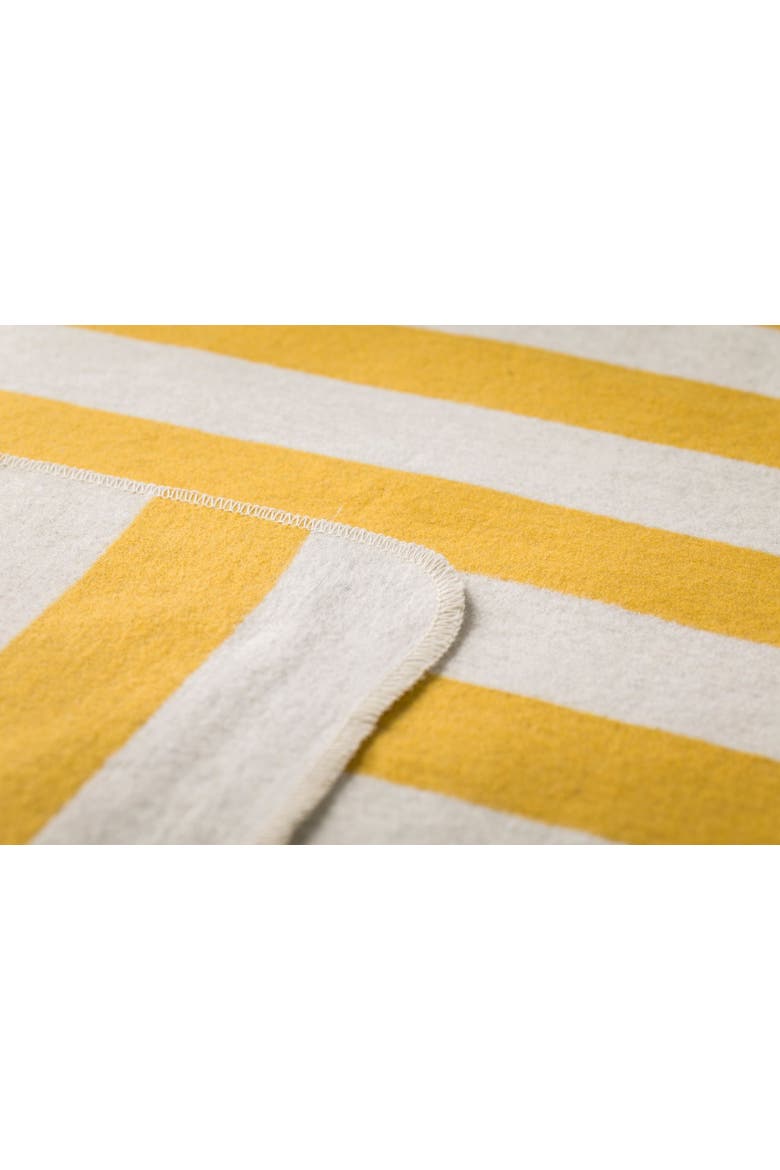 Juwel Stripes With Bees With Embroidery Baby Blanket, Alternate, color, Yellow/Gry