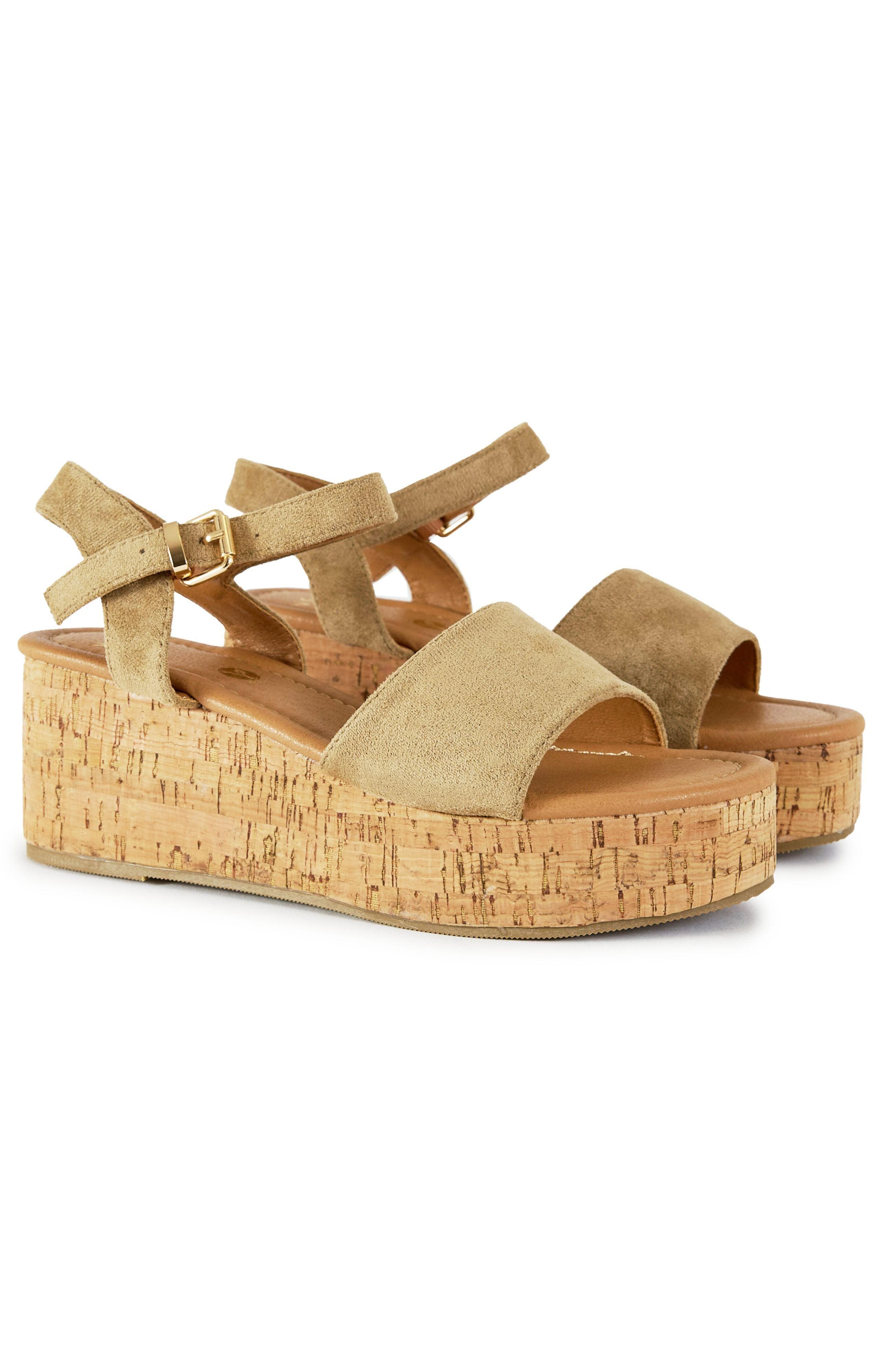 V.gan Womens Gotu Wedge Cork Sandals, Alternate, color, Natural