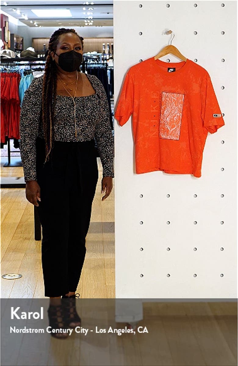 Sportswear Boxy Graphic Tee, sales video thumbnail