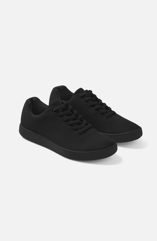 Atoms Model 000 Sneakers In Black