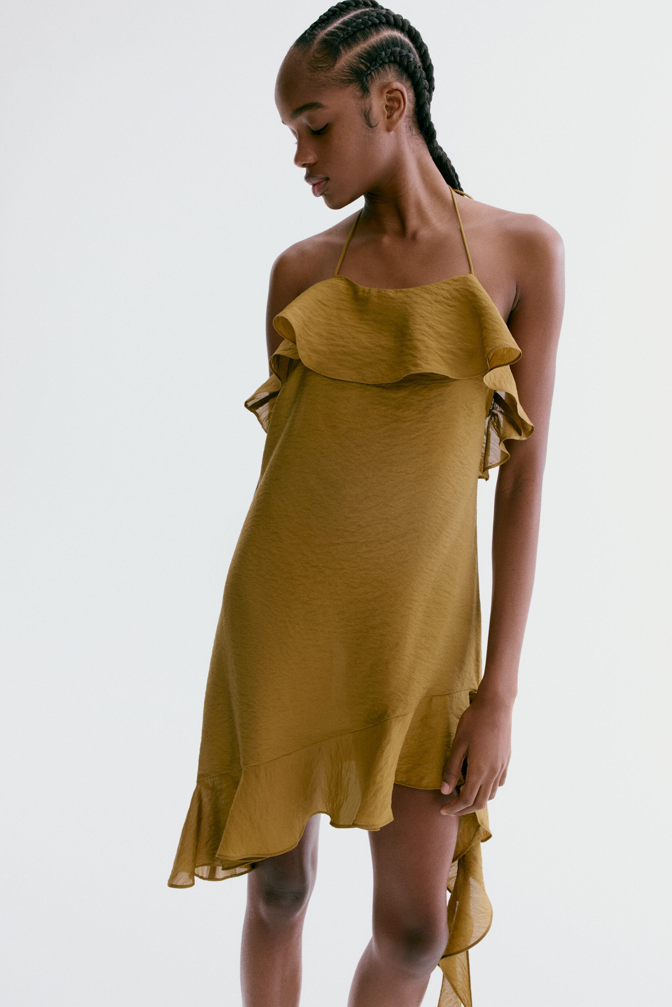 Flounced halterneck dress - image 4