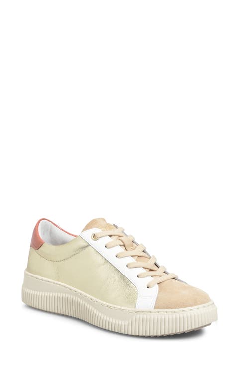 Fianna Sneaker (Women)