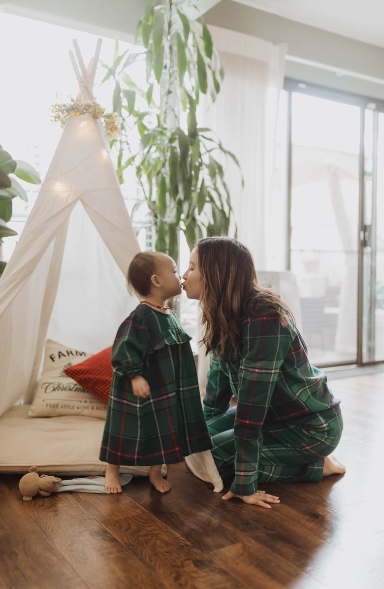 Nordstrom Matching Family Moments Flannel Pajamas, Alternate, color,