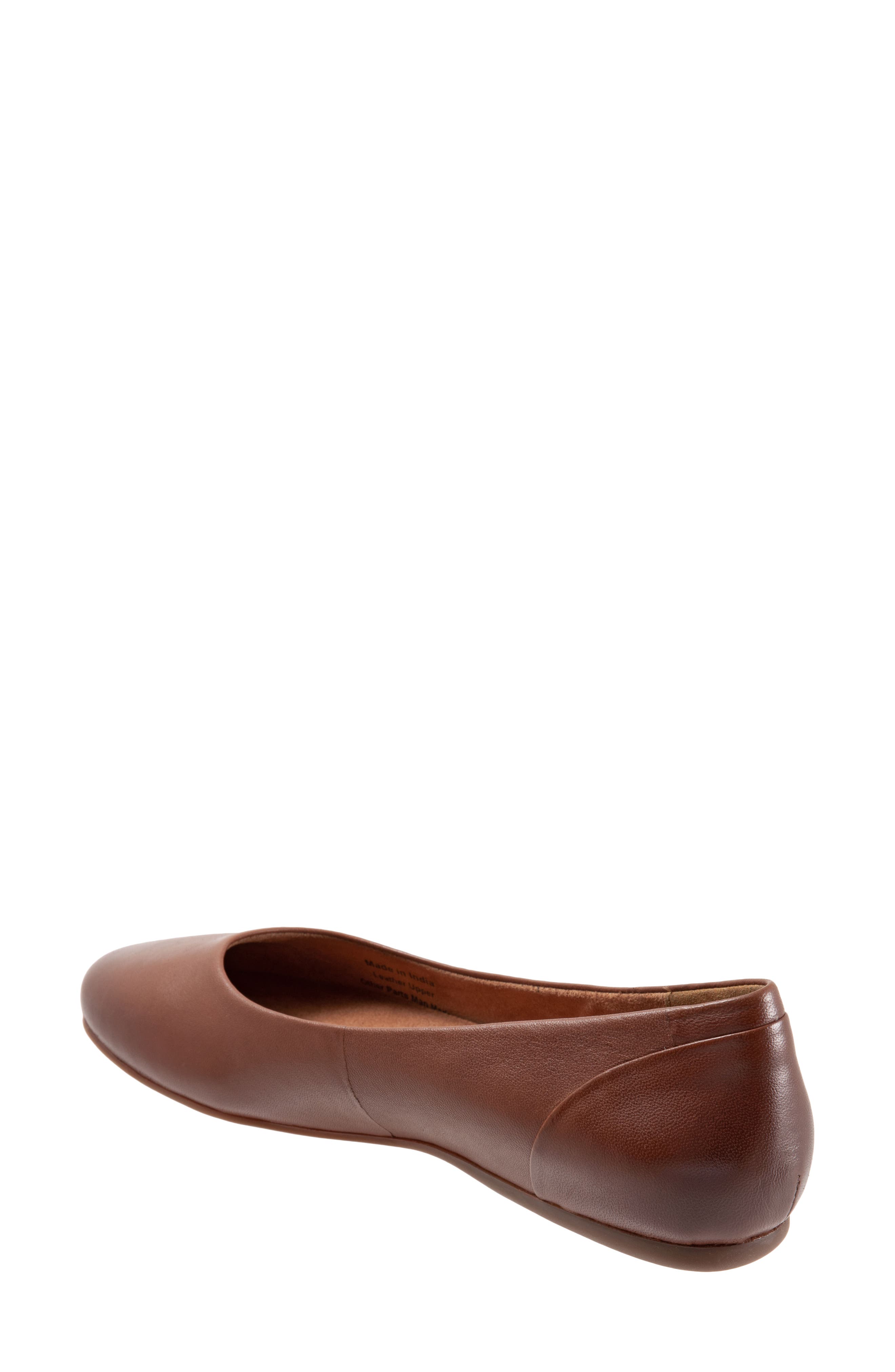 SoftWalk<sup>®</sup> Shiraz Flat, Alternate, color, Cognac