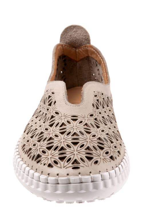 Bueno Daisy Flat In Light Grey