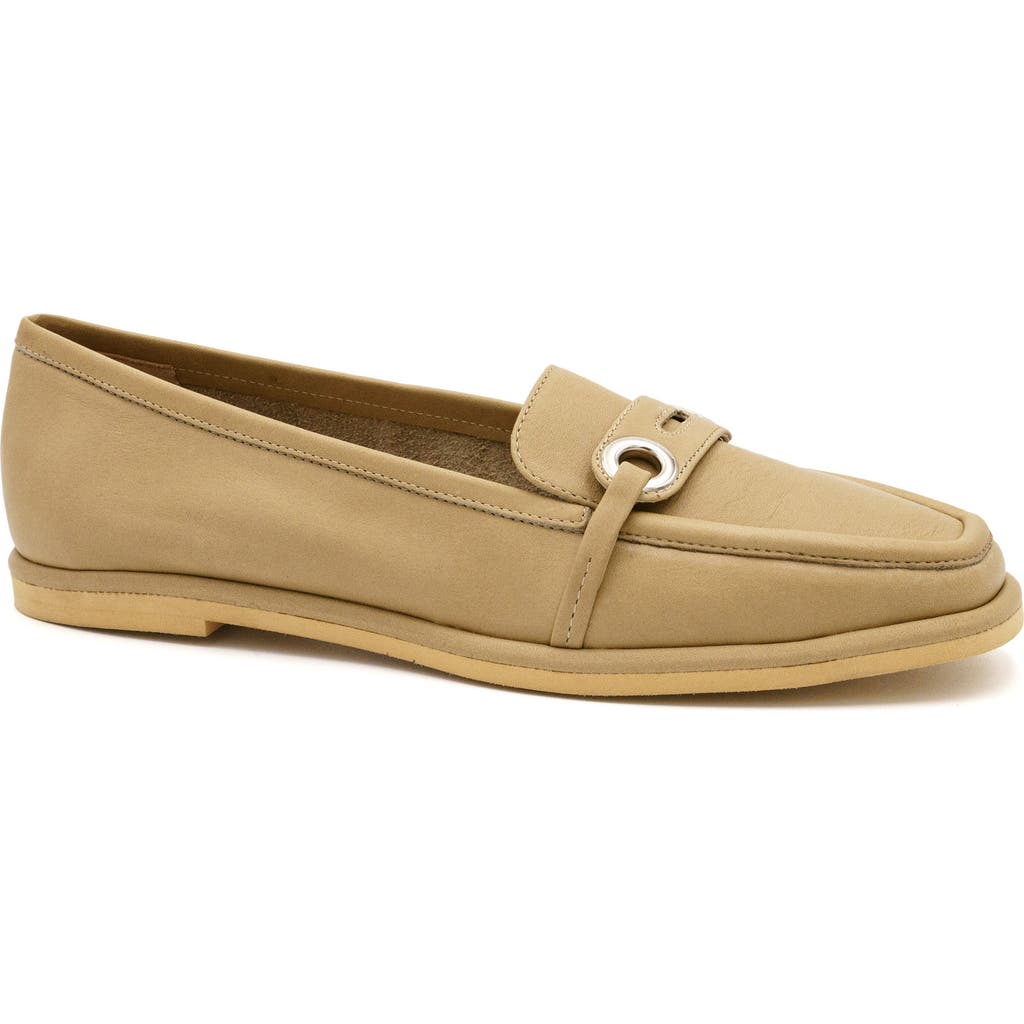 Amalfi By Rangoni Generosa Penny Loafer In Argilla Vapor