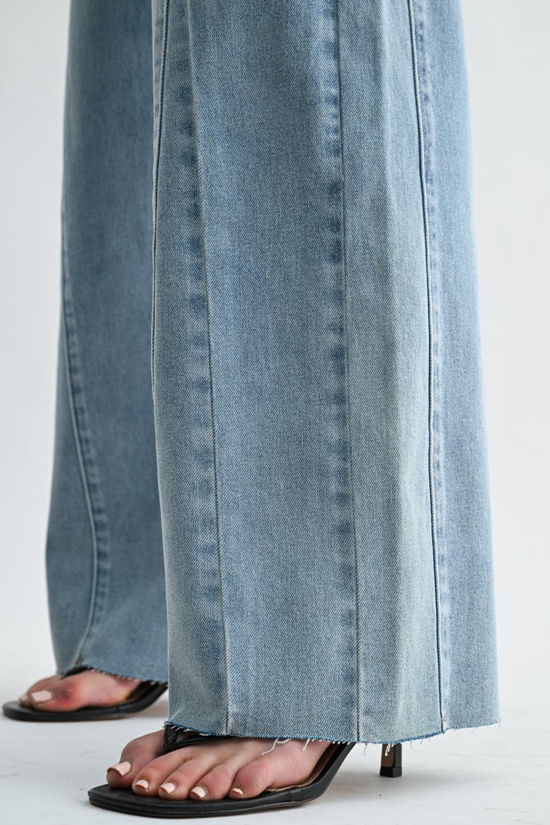 The Low Seamed Wide, Alternate, color, Light Wash