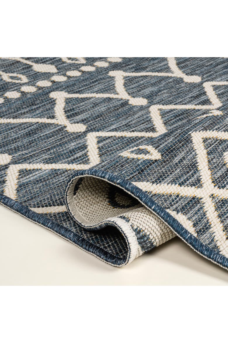Arielle Mid-Century Modern Curve Stripe Reversible Machine-Washable Indoor/Outdoor Area Rug, Alternate, color, Navy/Cream
