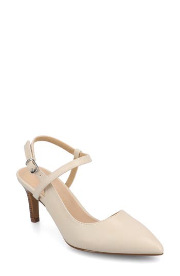 Journee Collection Scipio Pointed Toe Pump In Bone