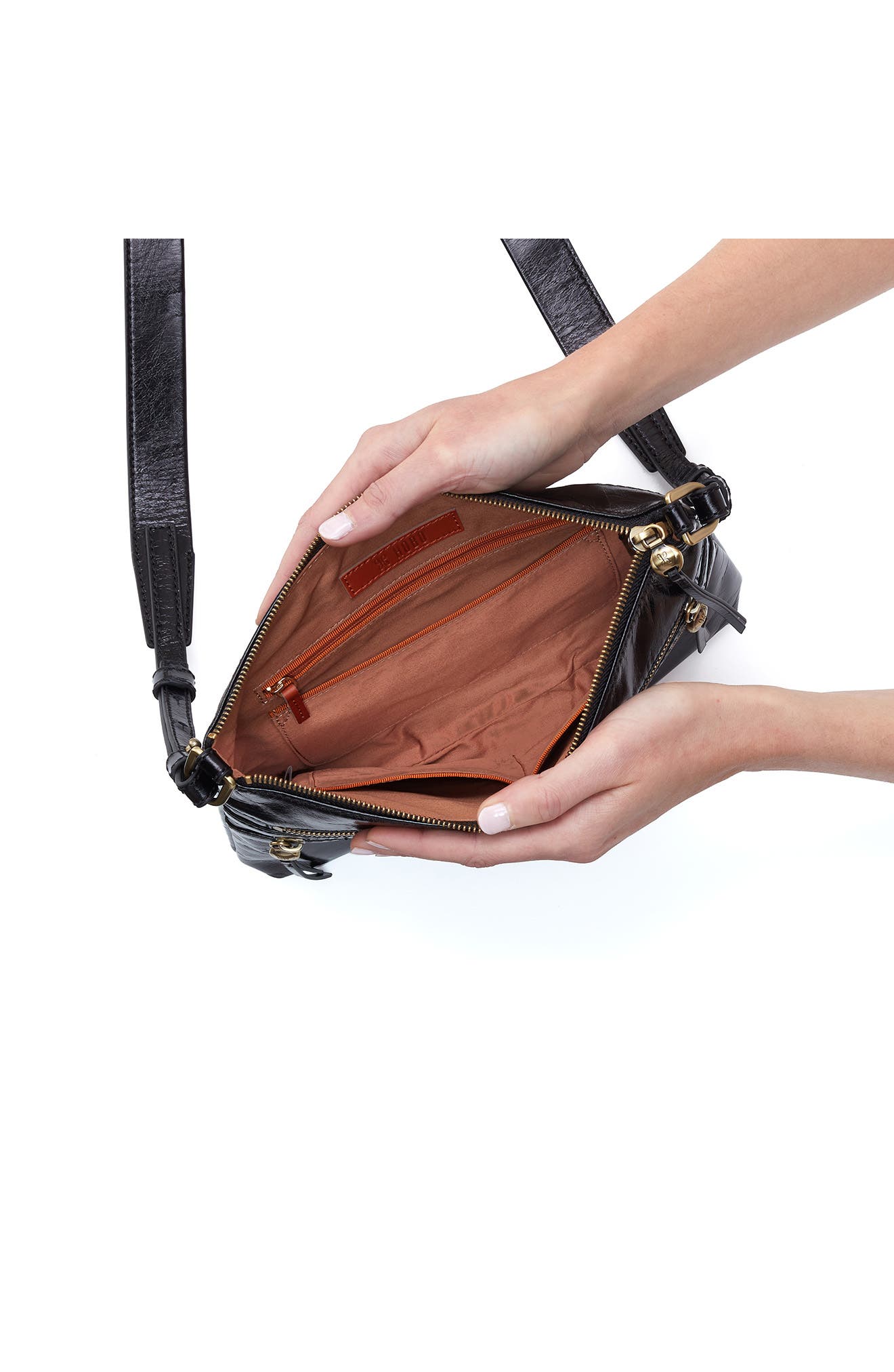 HOBO Billie Leather Crossbody Bag, Alternate, color, Black