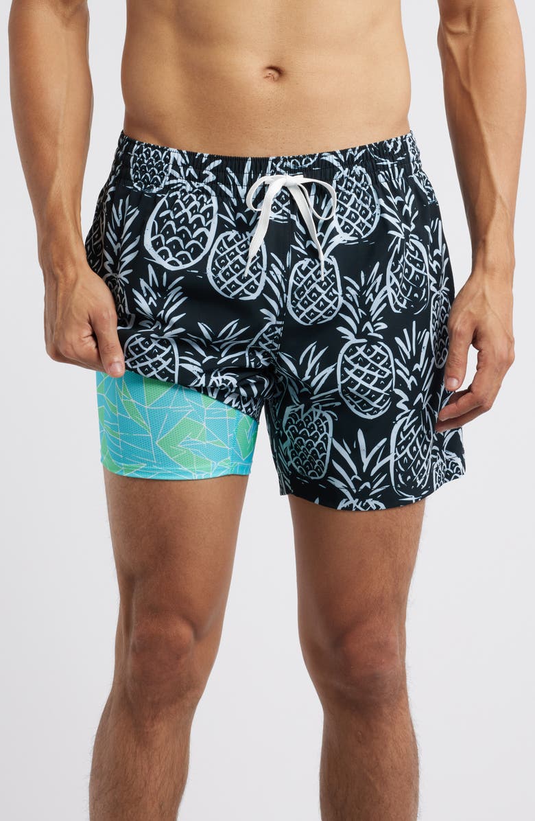 Chubbies The Midnight Thigh Napples 5.5-Inch Swim Trunks, Alternate, color, Black