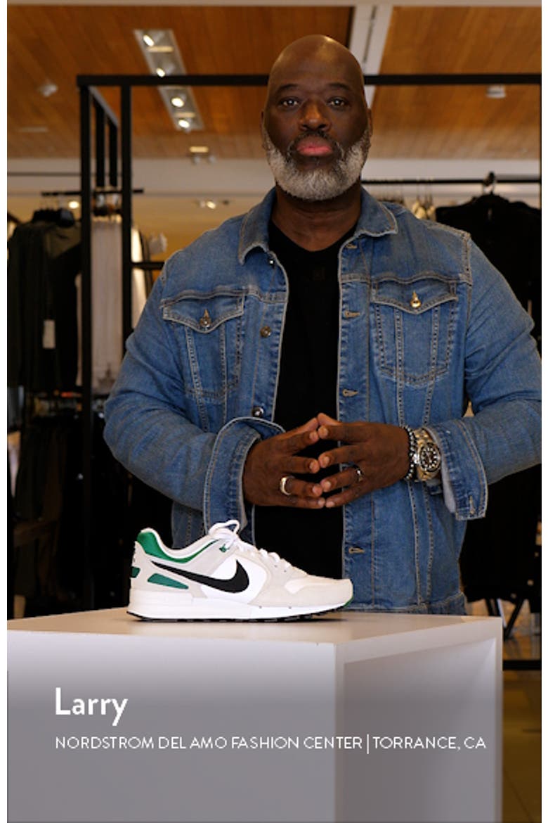 Air Pegasus '89 Sneaker video