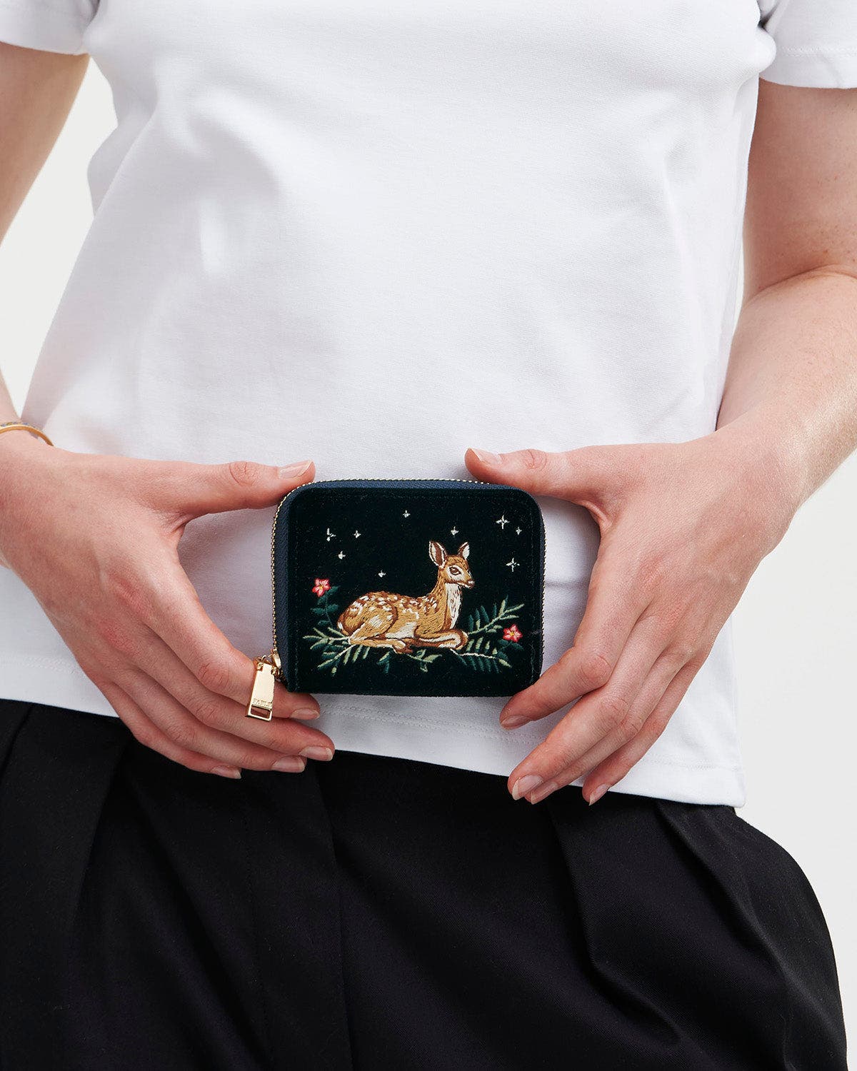 Fable England Fawn Embroidered Green Small Purse, Alternate, color, Woodland Green