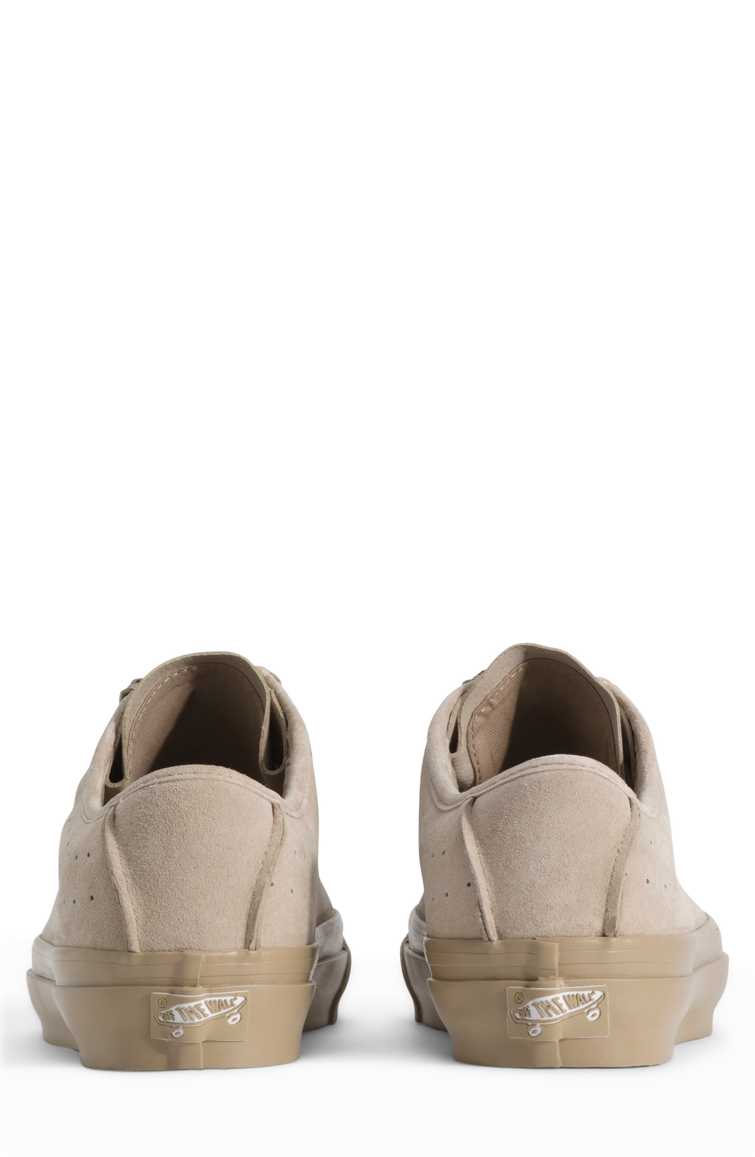LX Carver Low Sneaker, Alternate, color, LIGHT BROWN/BROWN