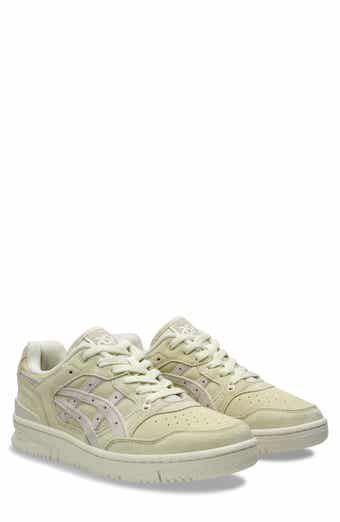 EX89 Low Top Basketball Shoe