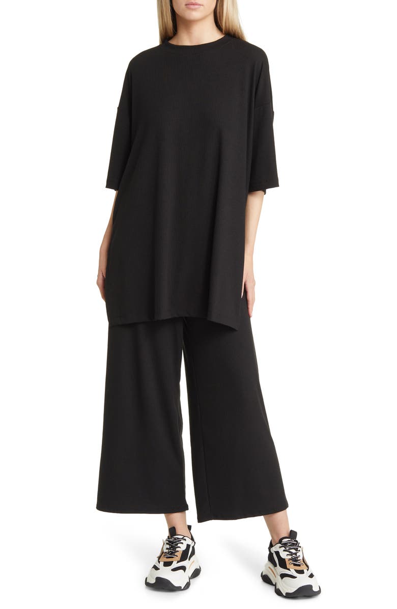 Dressed in Lala Lex Ribbed Oversize T-Shirt & High Waist Crop Pants Set, Main, color, Black