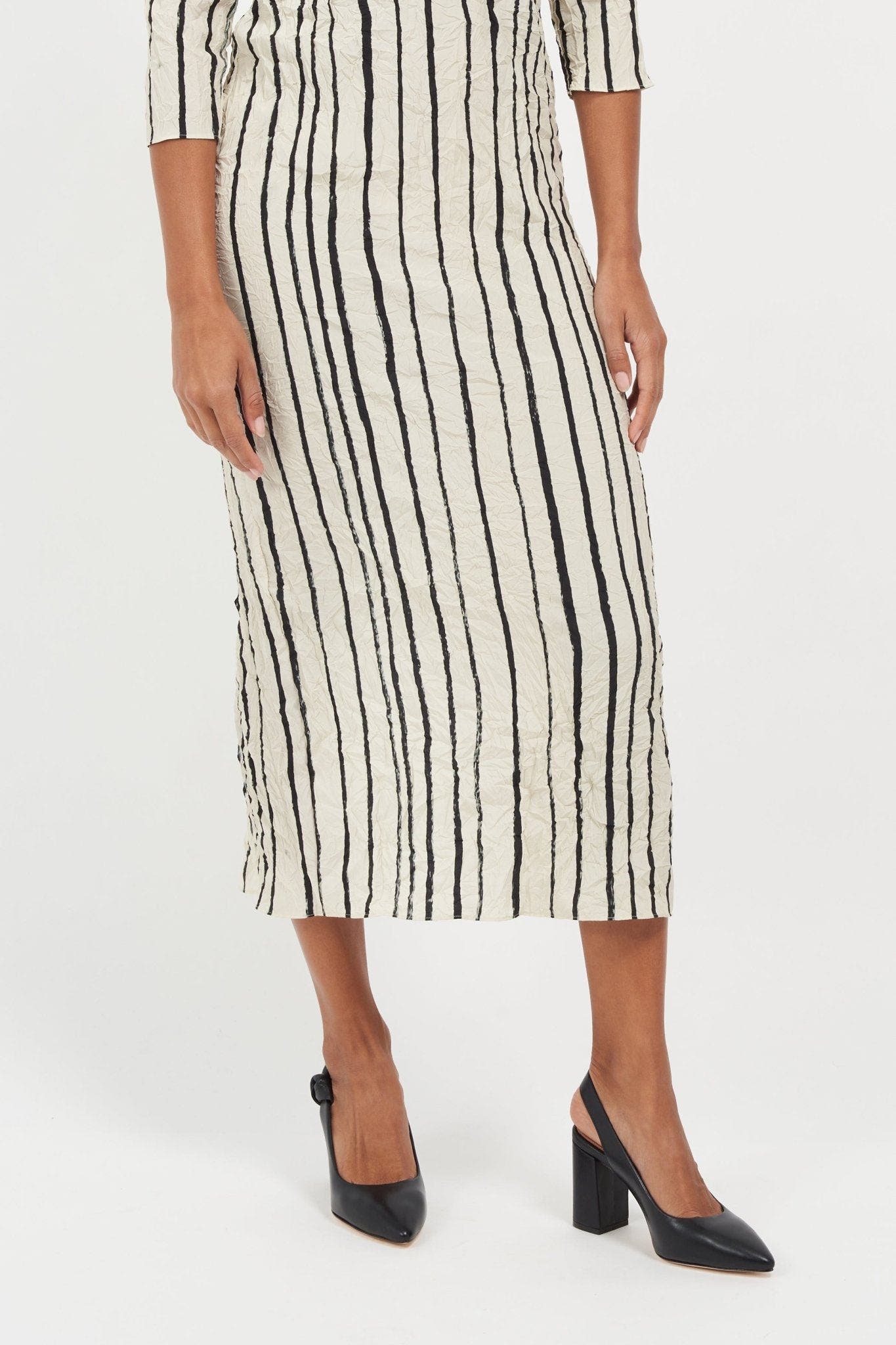 Joan Oloff Shoes Daphne Leather Slingback Pump, Alternate, color, Black