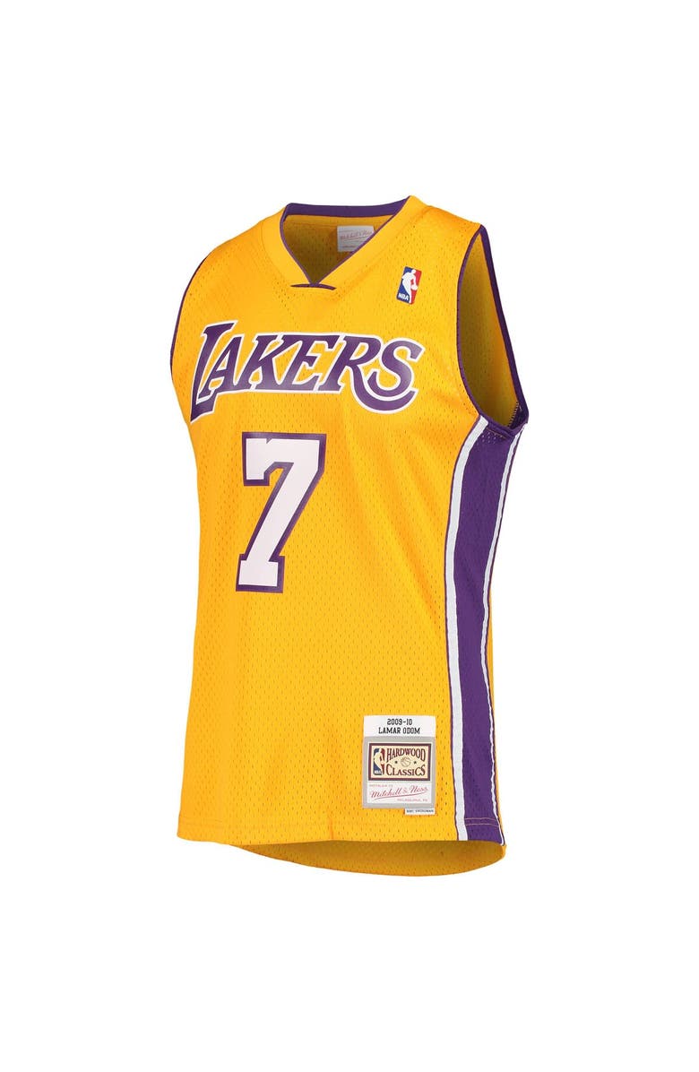 Mitchell & Ness Men's Mitchell & Ness Lamar Odom Gold Los Angeles Lakers 2001/02 Hardwood Classics Swingman Jersey, Alternate, color, 
