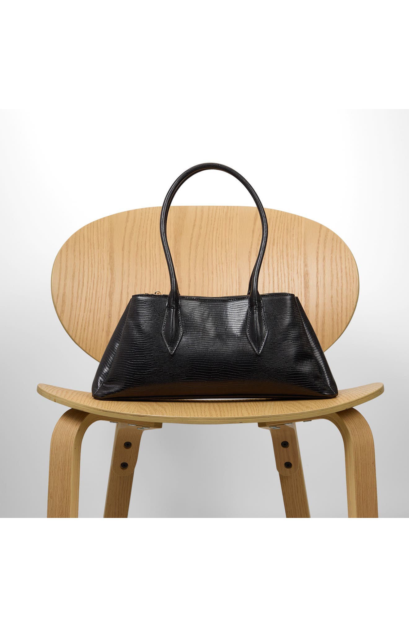 Avanieex Lizard Embossed Faux Leather Shoulder Bag, Alternate, color, BLACK