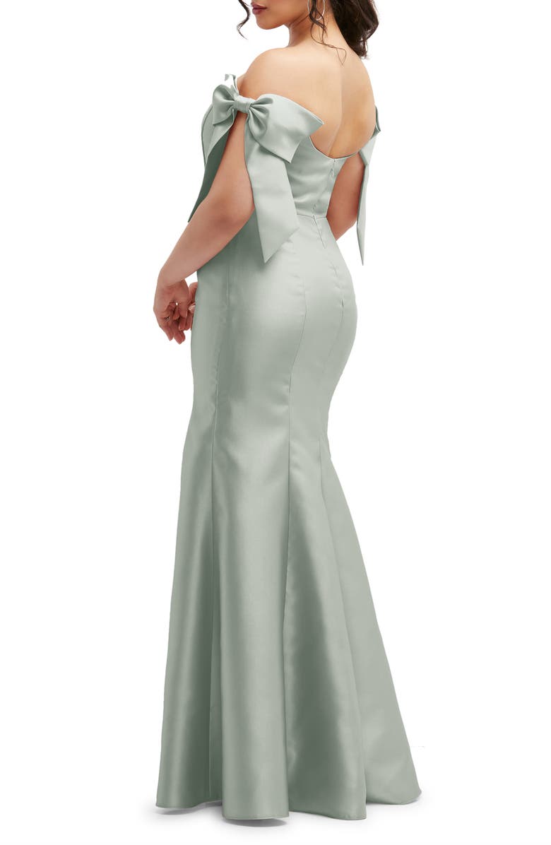 Alfred Sung Off the Shoulder Bow Corset Satin Trumpet Gown, Alternate, color, Willow