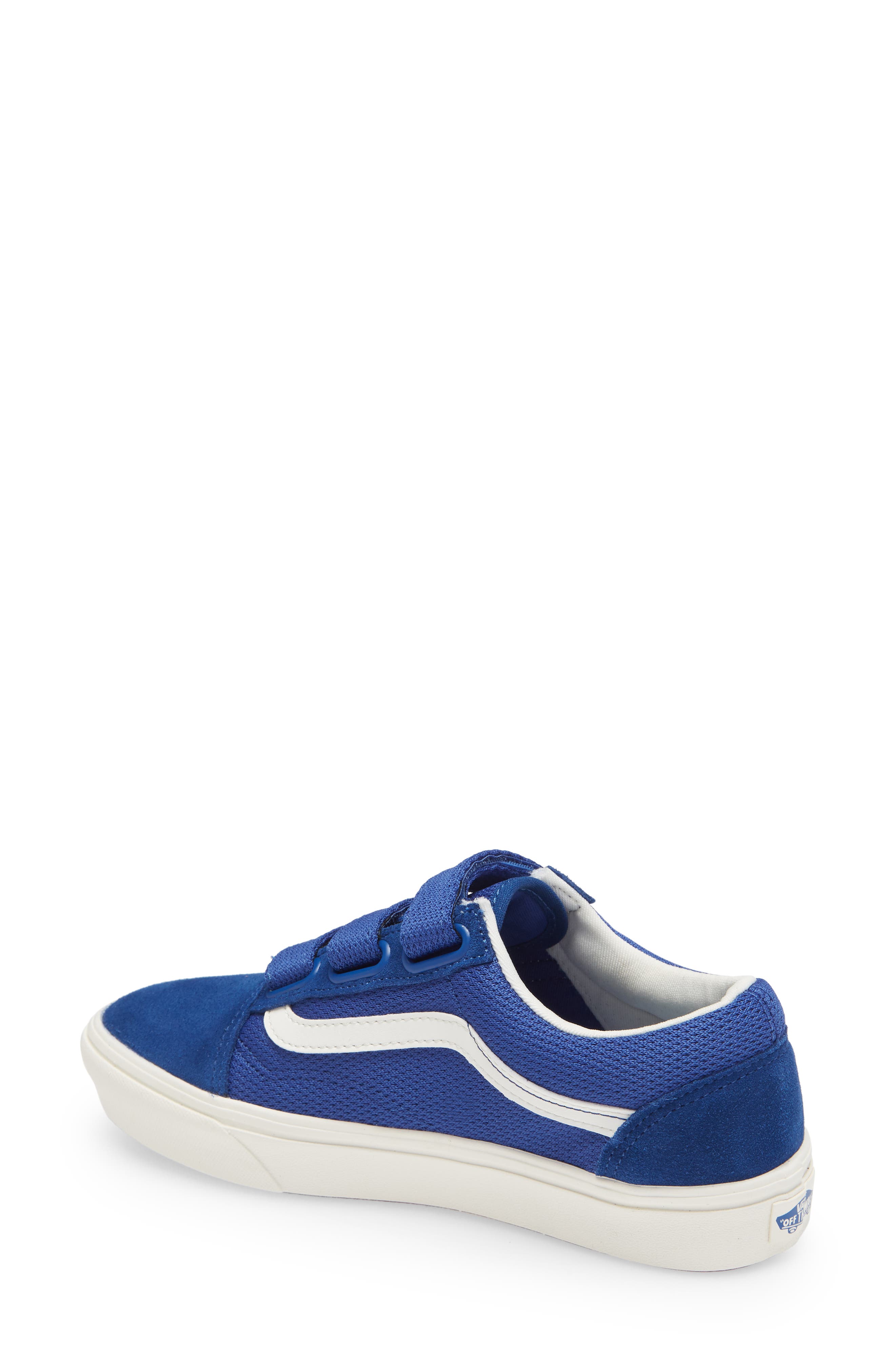 Vans ComfyCush Old Skool V VA Sneaker, Alternate, color, 