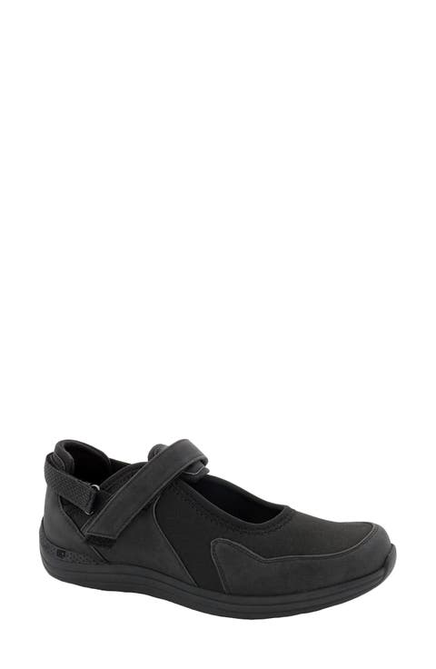 Buttercup Mary Jane Sneaker