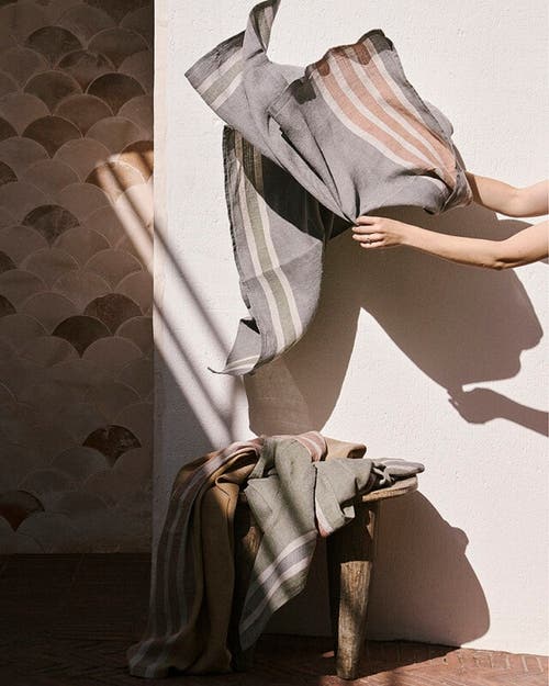 Mungo The Flax Towel In Graphite