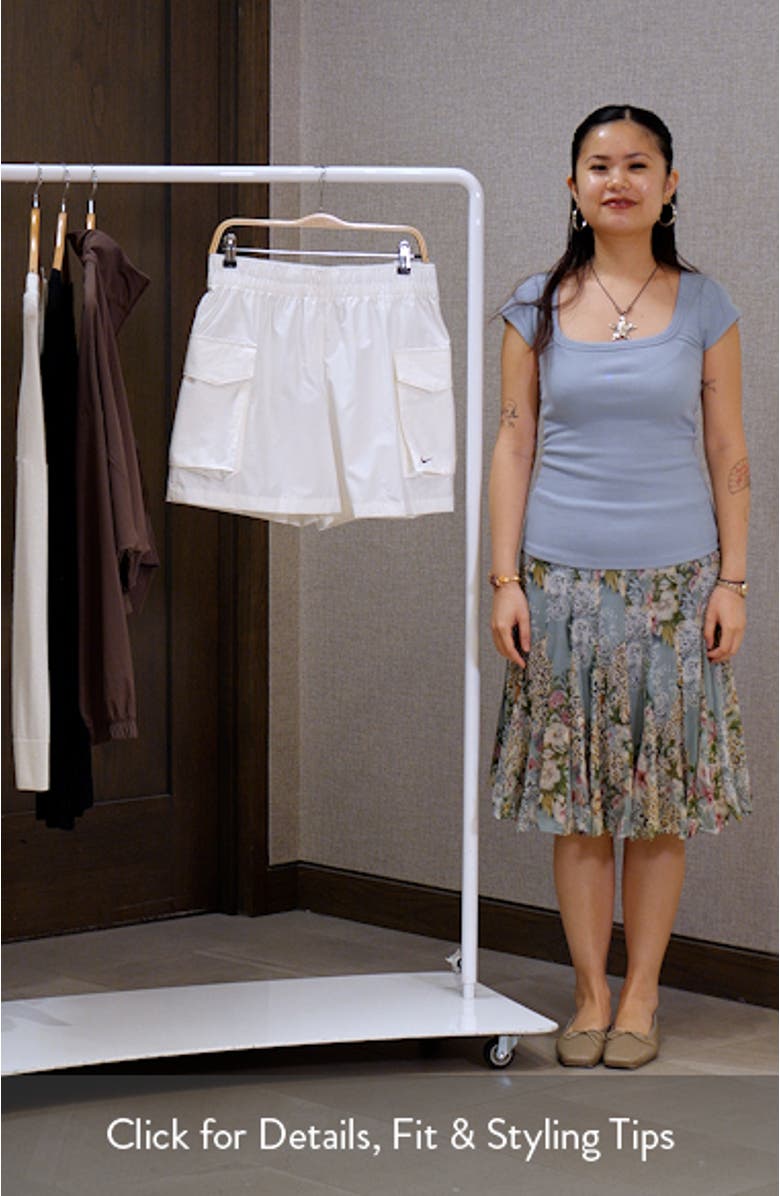 Sportswear Essential Woven High Waist 5-Inch Cargo Shorts, sales video thumbnail