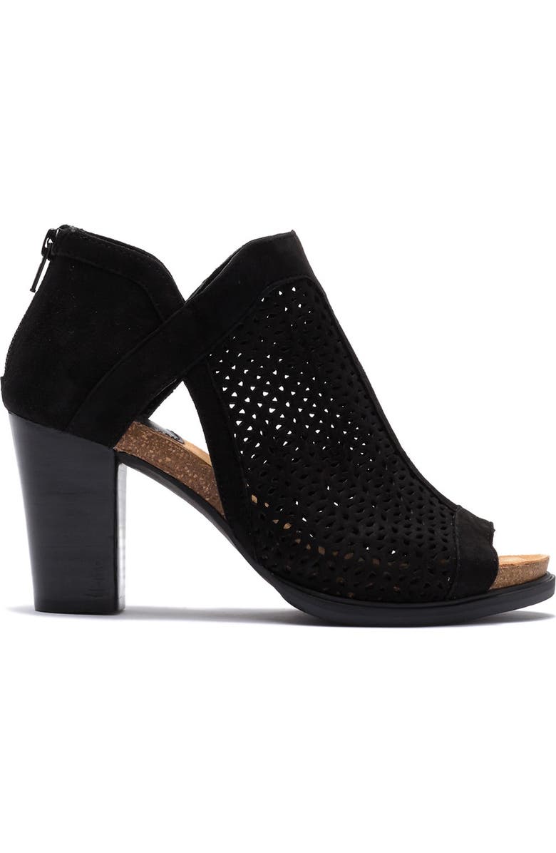 Söfft Clarita Leather Bootie, Alternate, color,