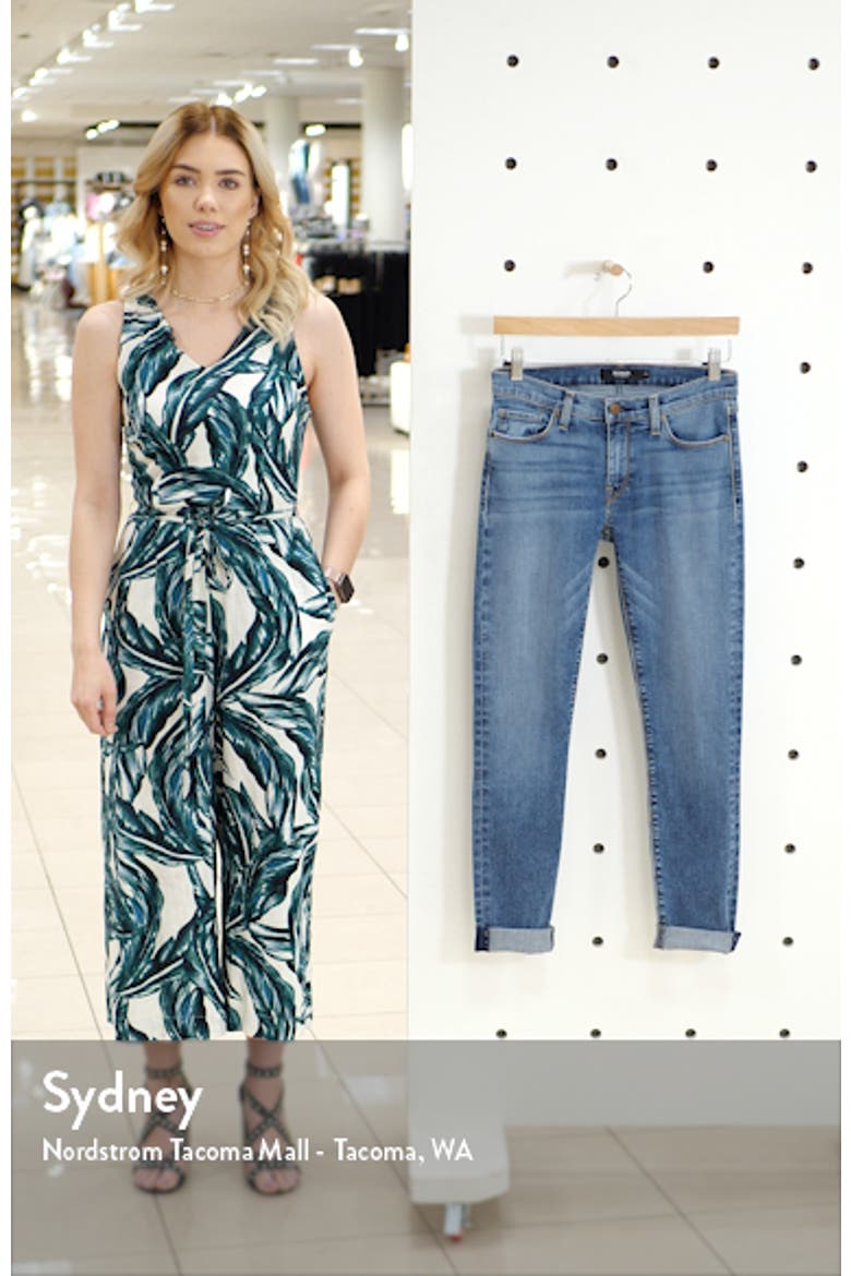 Tally Crop Skinny Jeans video