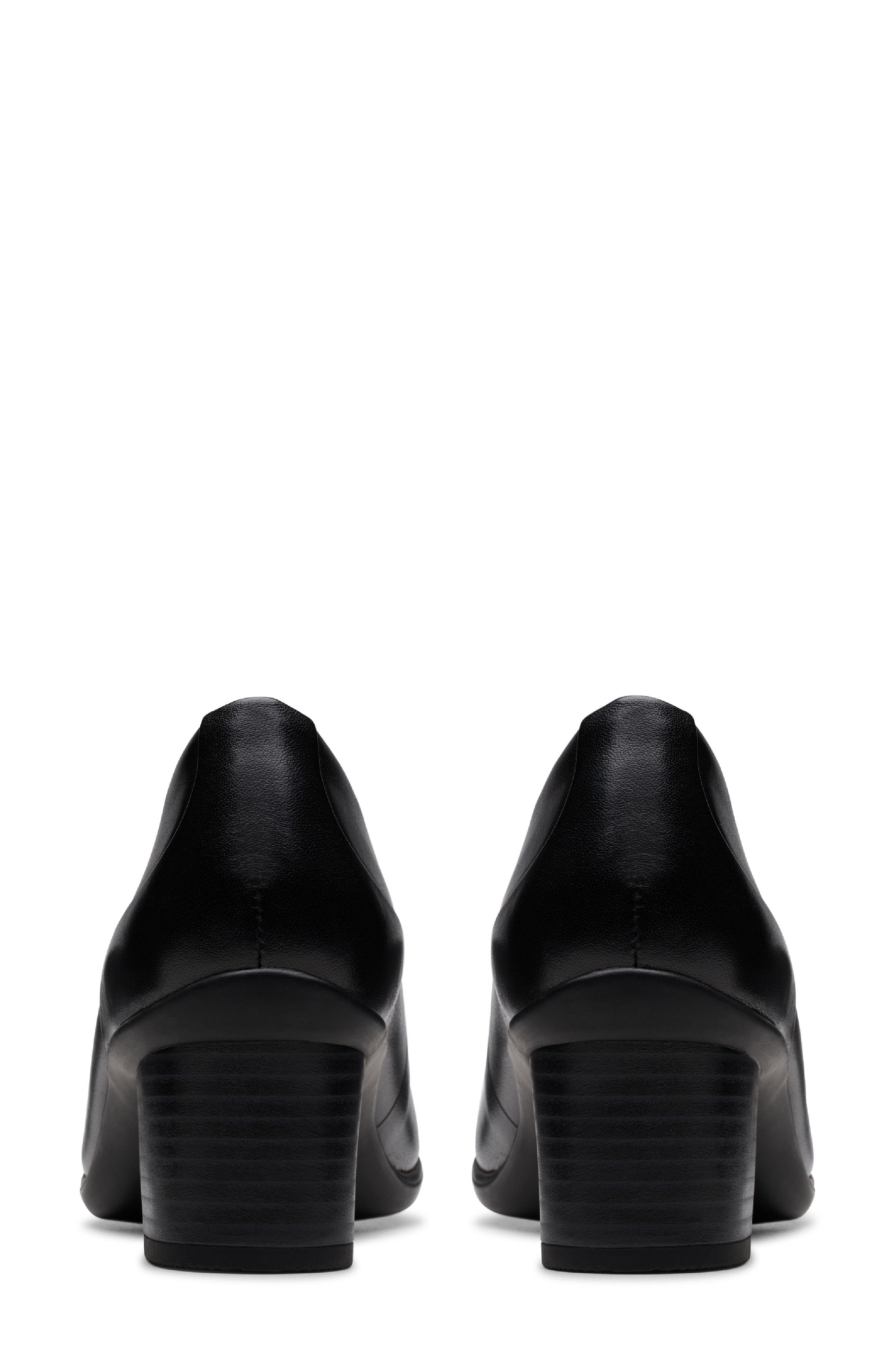 Clarks<sup>®</sup> Shaya Poppy Pump, Alternate, color, Black Leather
