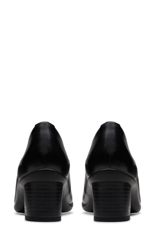 Clarksr Clarks(r) Shaya Poppy Pump In Black