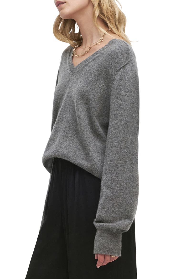 The Ryann V-Neck Cashmere Sweater, Alternate, color, HEATHER GREY