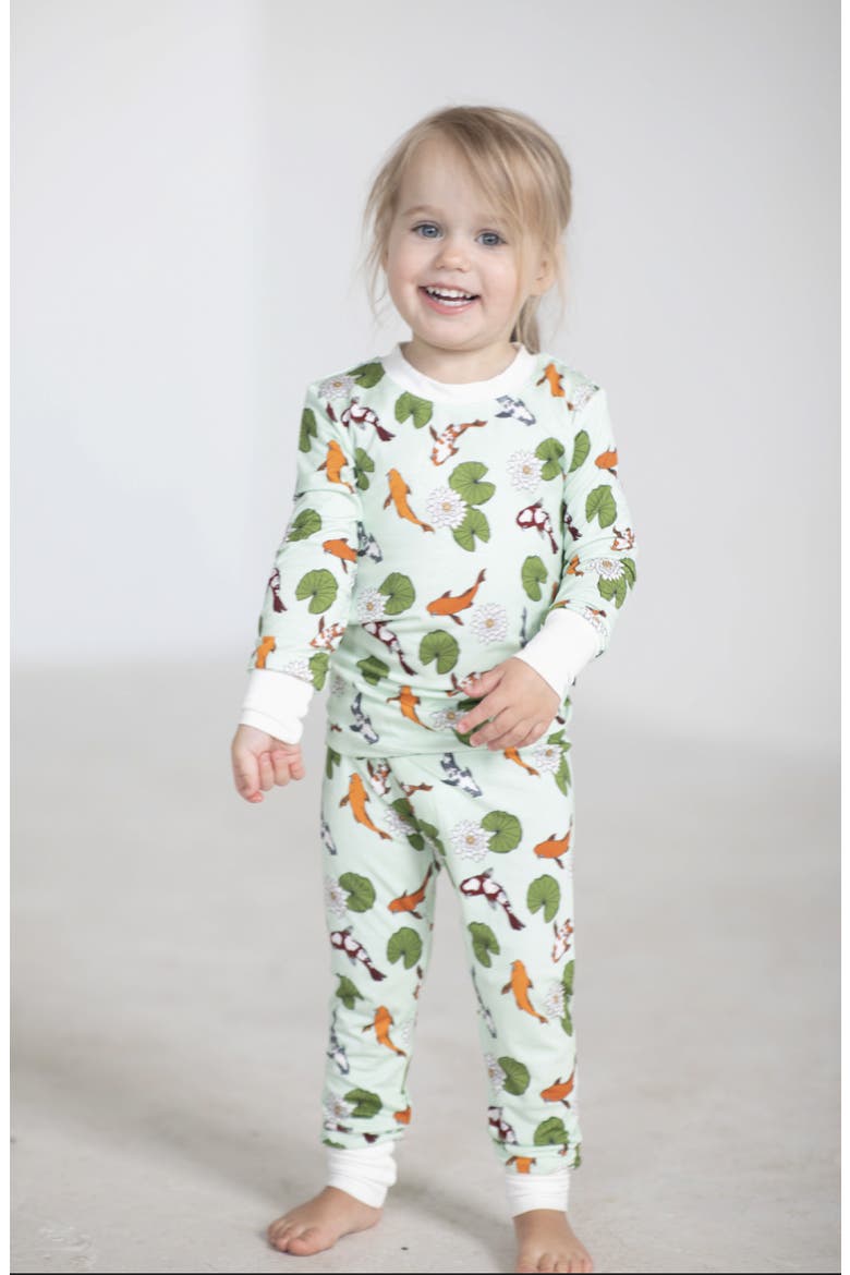 Koi Pond Print Fitted Two-Piece Pajamas, Alternate, color, GREEN