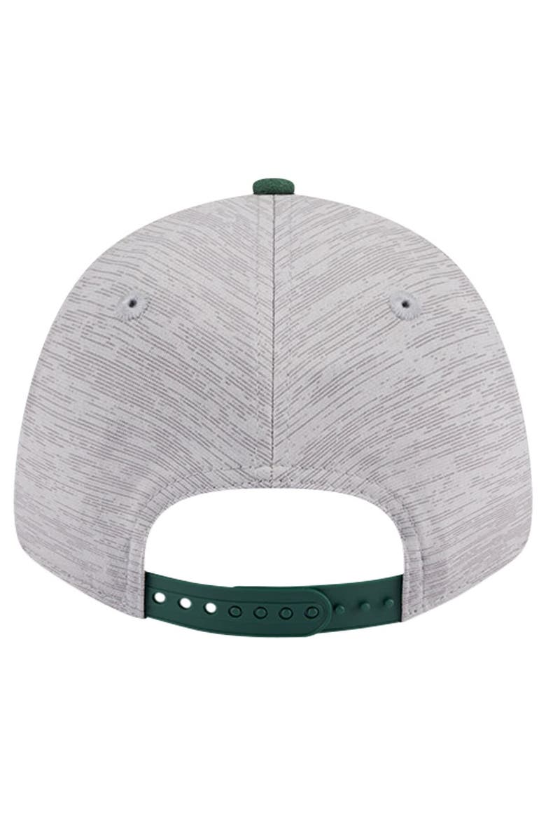 Men's New Era Heather Gray/Hunter Green Milwaukee Bucks Active Digi-Tech Two-Tone 9FORTY Adjustable Hat, Alternate, color, Heather Gray