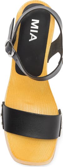 Darrah Sandal