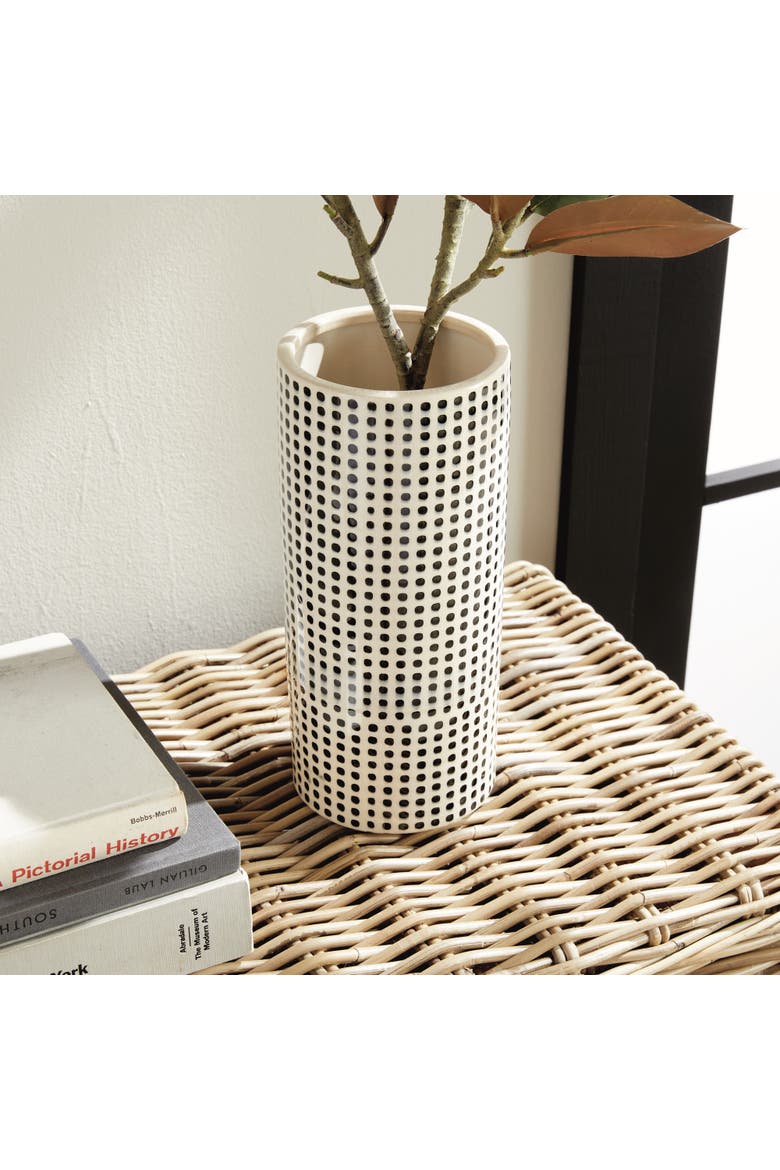 Mina Vase, Alternate, color, Black