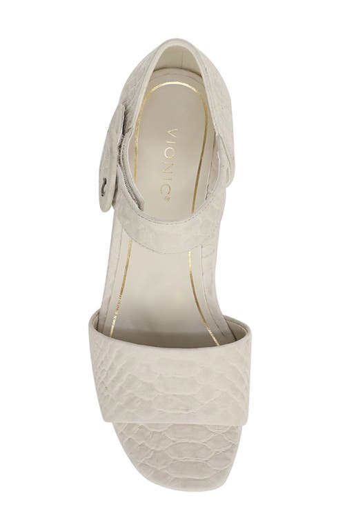 Vionic Chardonnay Block Heel Sandal In Cream
