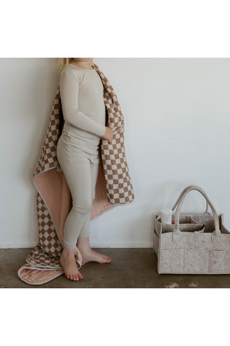 Muslin Quilt, Alternate, color, Rosewood Checker