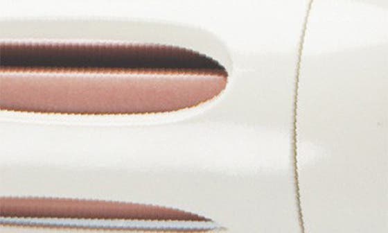selected WHITE