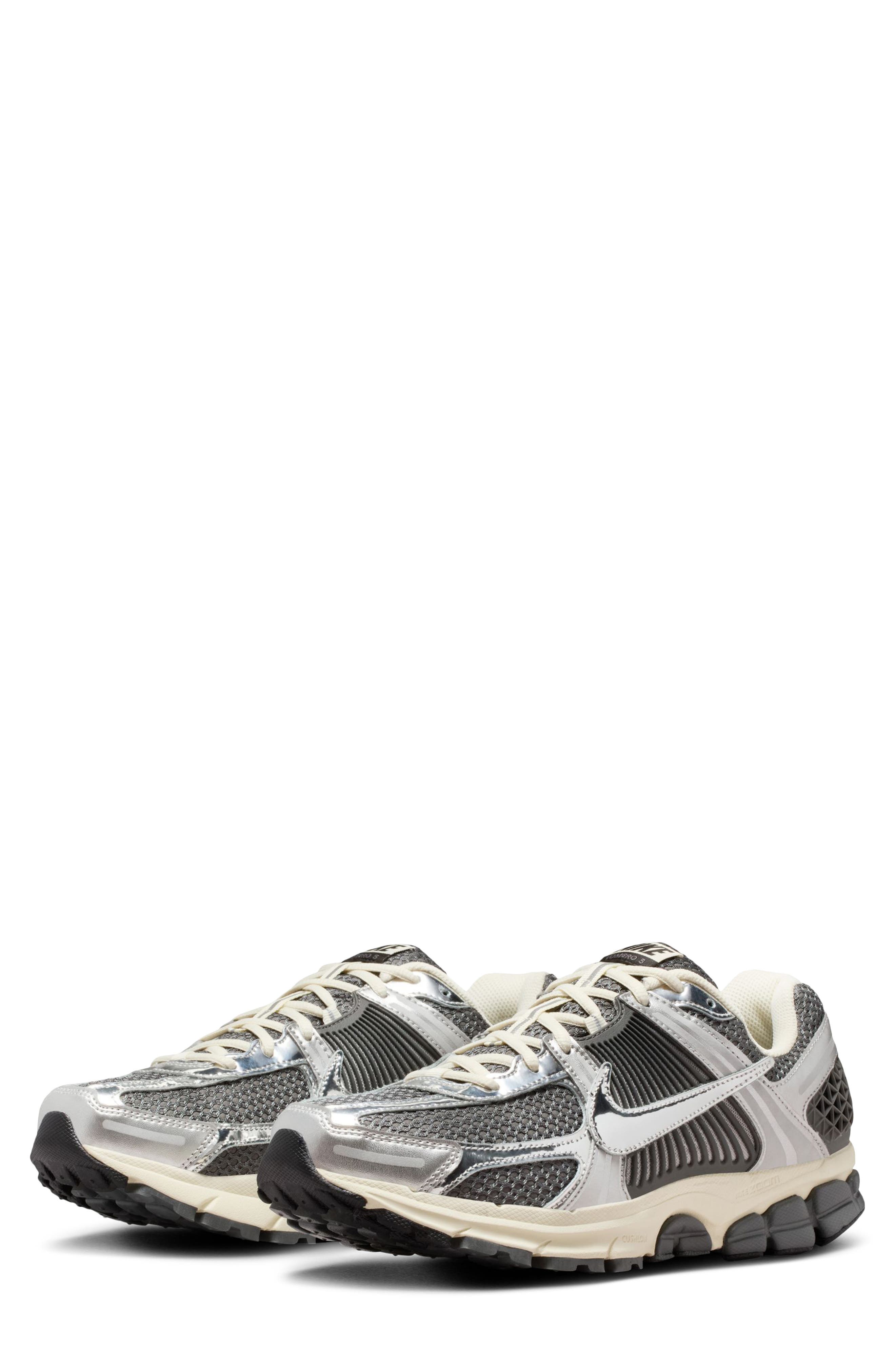 Zoom Vomero 5 Sneaker, Main, color, IRON GREY/ CHROME