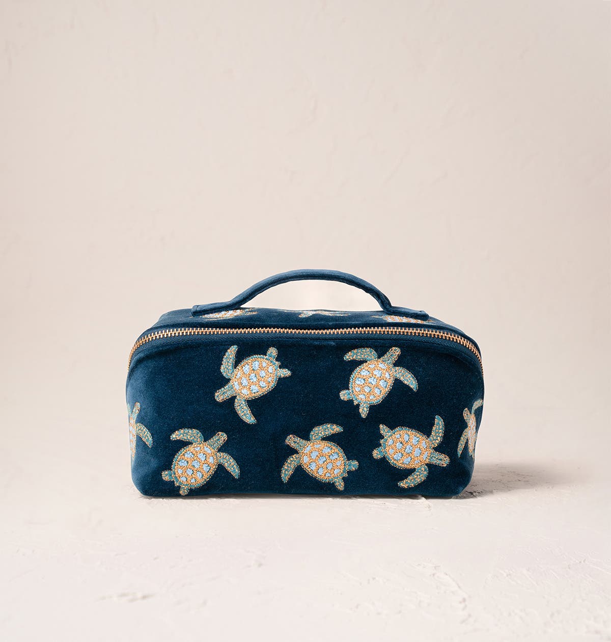 Elizabeth Scarlett Turtle Conservation Velvet Open Flat Makeup Bag In Blue